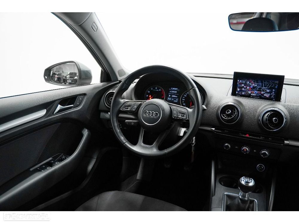 Audi A3 Sportback 30 TFSI - 18