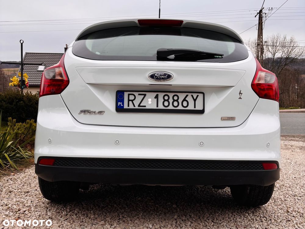 Ford Focus 1.6 TDCi DPF Champions Edition - 6