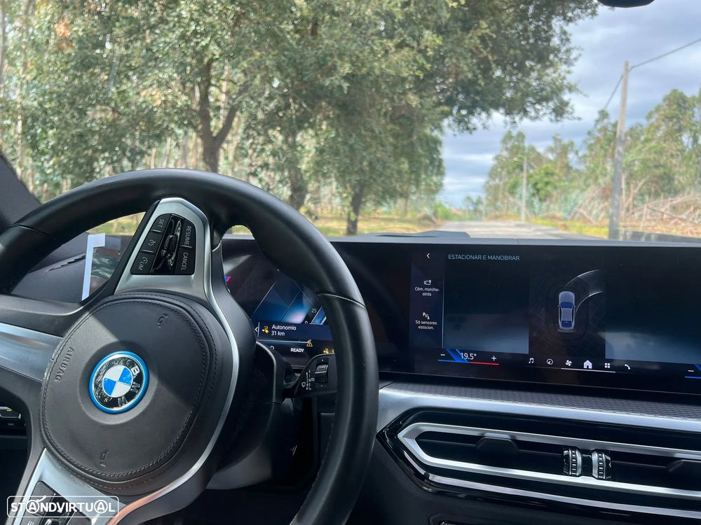 BMW i4 eDrive40 Edição Desportiva M - 45