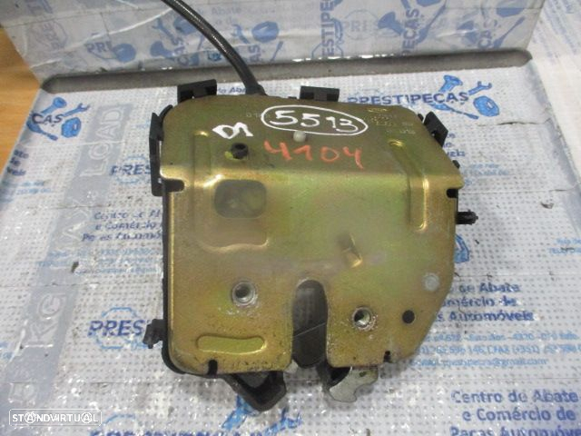 Fecho 43102C7G0A FORD FOCUS 2000 1.4 75CV 5P CINZA MALA ELETRICO - 2