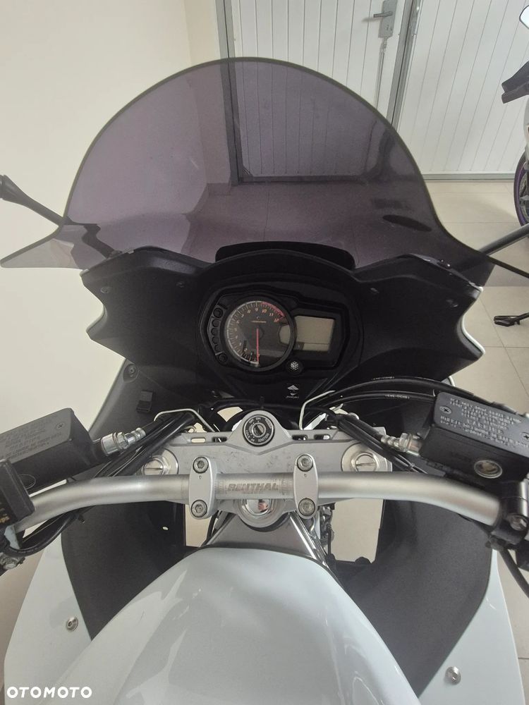 Suzuki GSX - 9