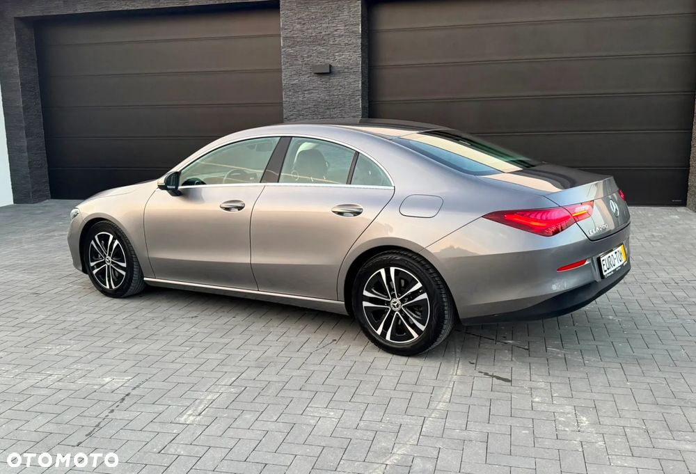 Mercedes-Benz CLA 200 Progressive 7G-DCT - 3