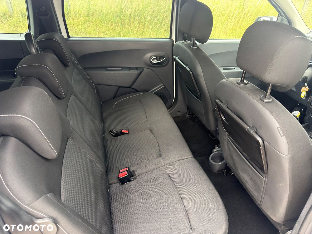 Dacia Lodgy 1.6 SCe Outdoor S&S - 28