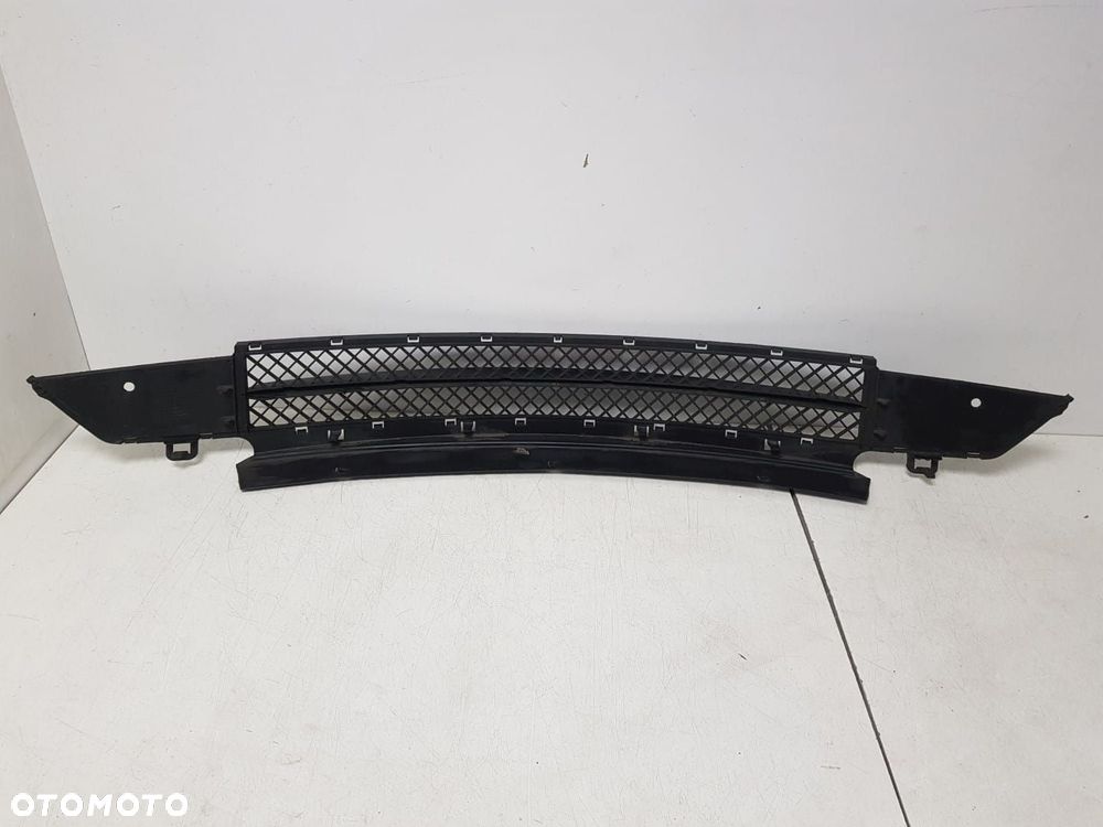 KRATKA ZDERZAKA PRZÓD BMW Z4 E85 02-08r 5111 7158831 - 3