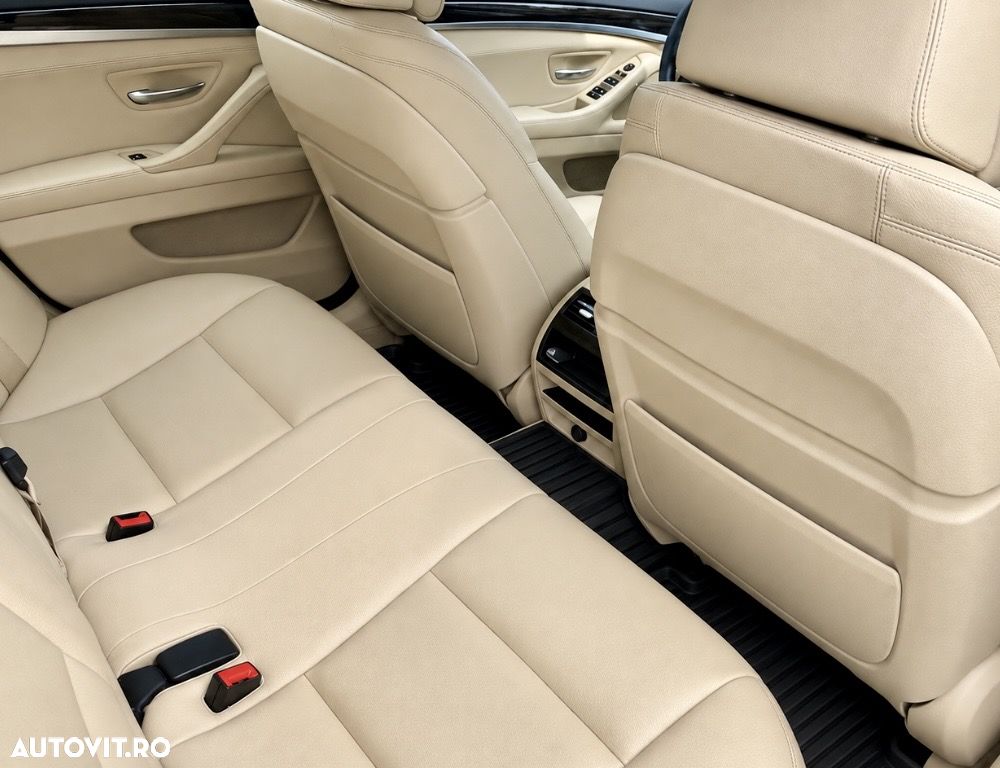 BMW Seria 5 525d xDrive AT - 7