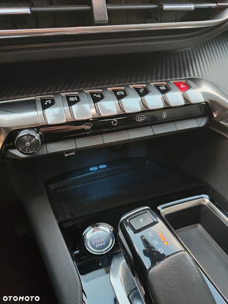 Peugeot 3008 BlueHDi 130 Stop & Start EAT8 Allure - 27