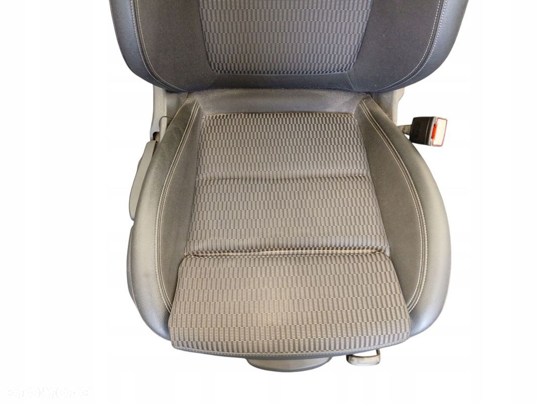 FOTEL PRAWY PRZÓD PRZEDNI PÓŁSKÓRA OPEL INSIGNIA B (17-20) UK ANGLIK - 2