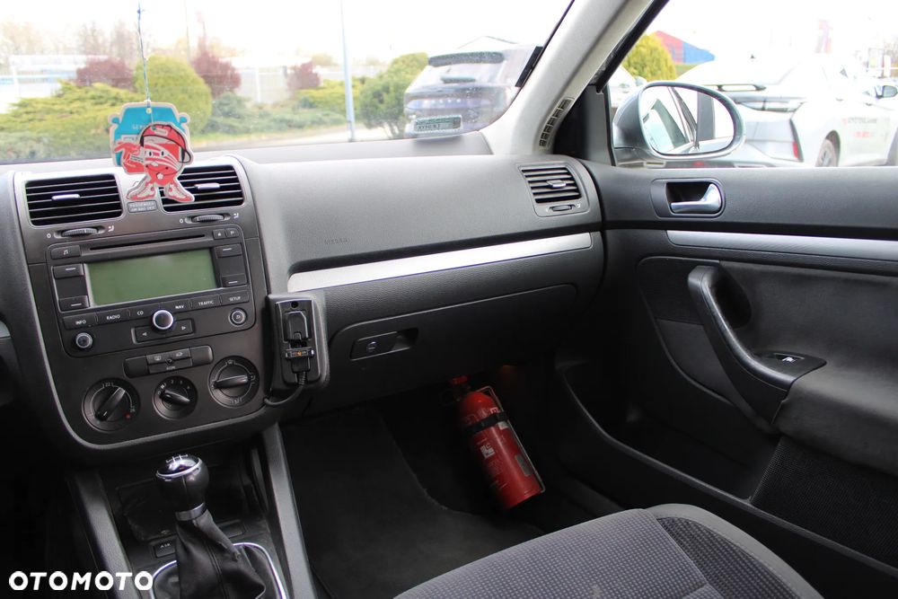 Volkswagen Jetta 1.9 TDI Comfortline - 17