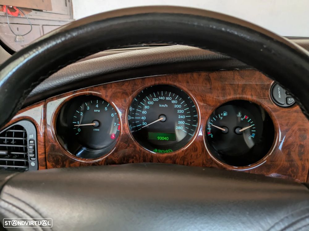 Jaguar XK - 20