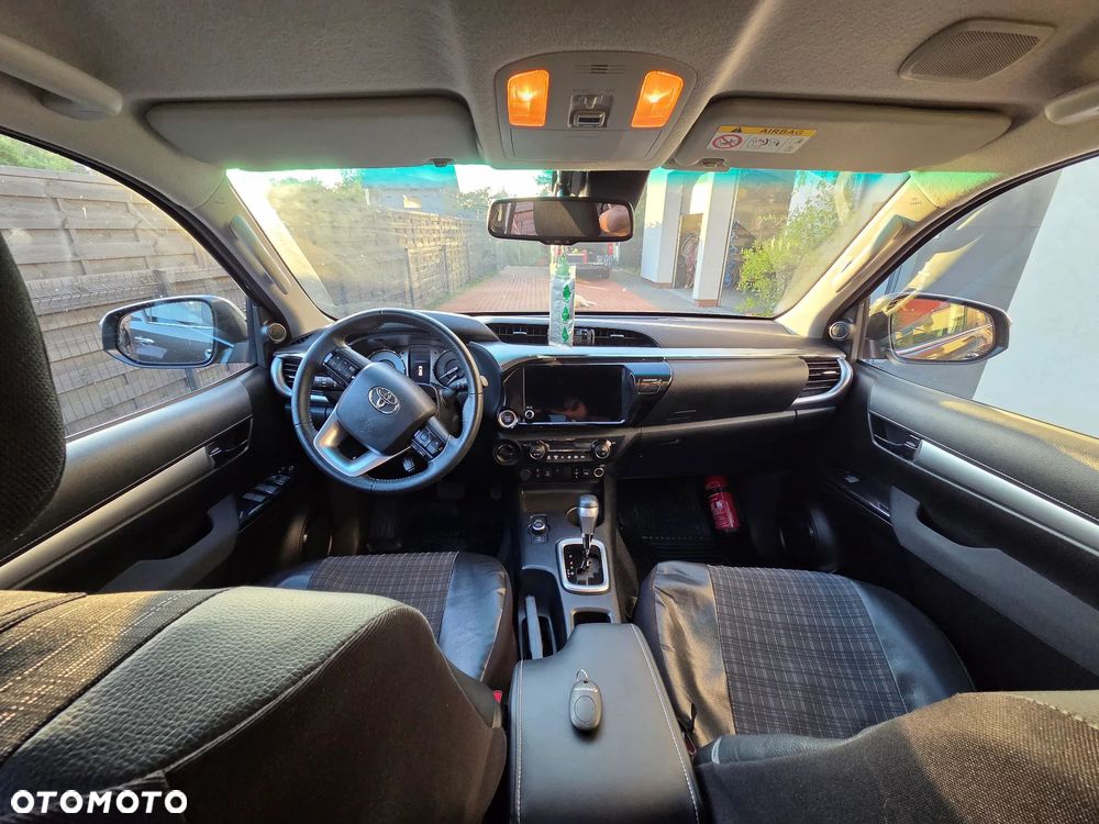 Toyota Hilux 2.8 D-4D mHEV Double Cab Executive 4x4 - 9