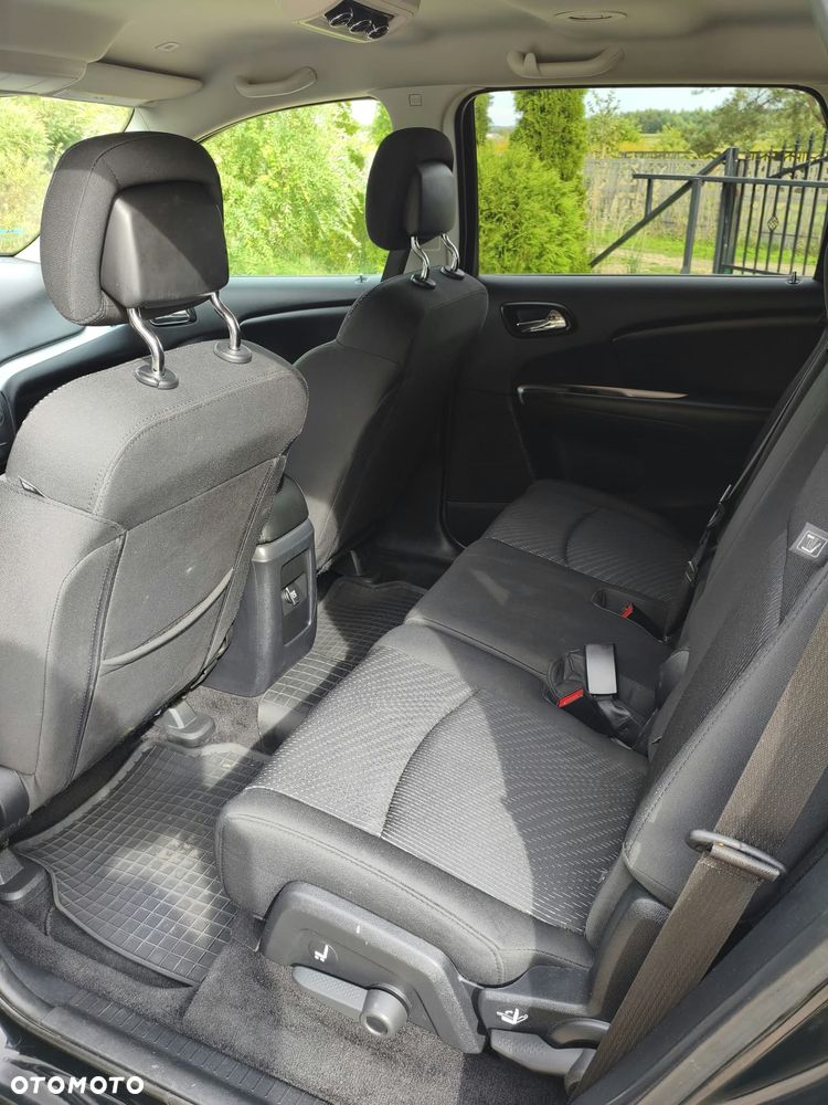 Dodge Journey - 12