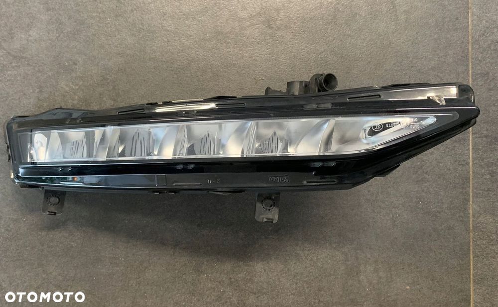 LAMPA HALOGEN LEWY LED DRL SKODA SUPERB III 3 LIFT 19-22rok 3V0 3V0941699B - 1