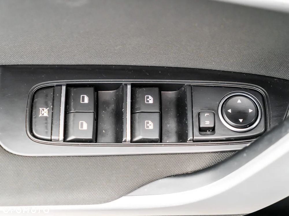 Kia Ceed 1.5 T-GDI M - 14