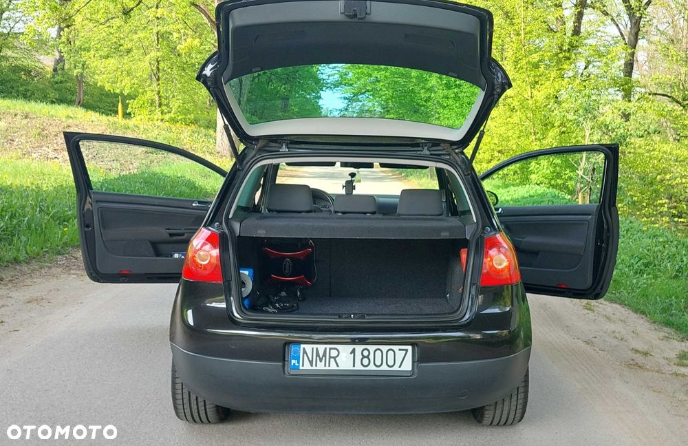 Volkswagen Golf - 6