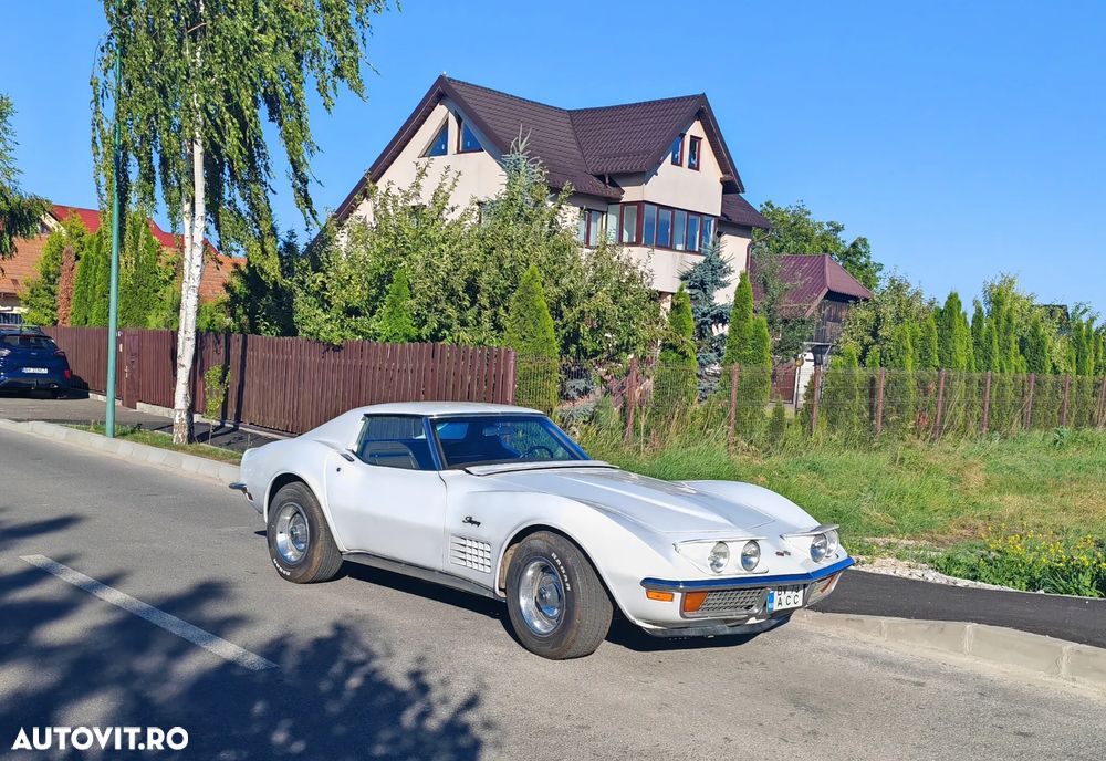 Chevrolet Corvette - 16