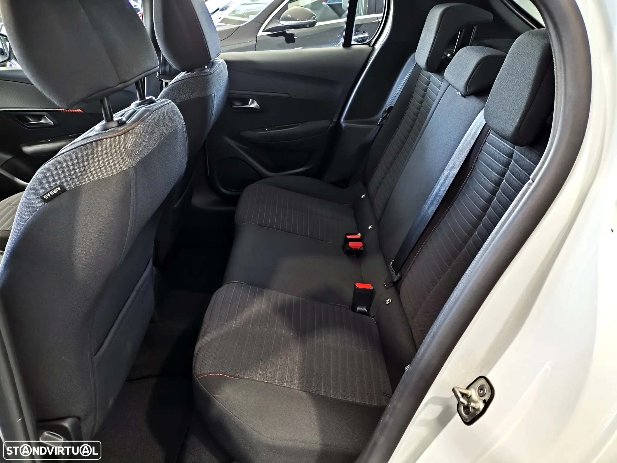 Peugeot 208 1.2 PureTech Active Pack - 7