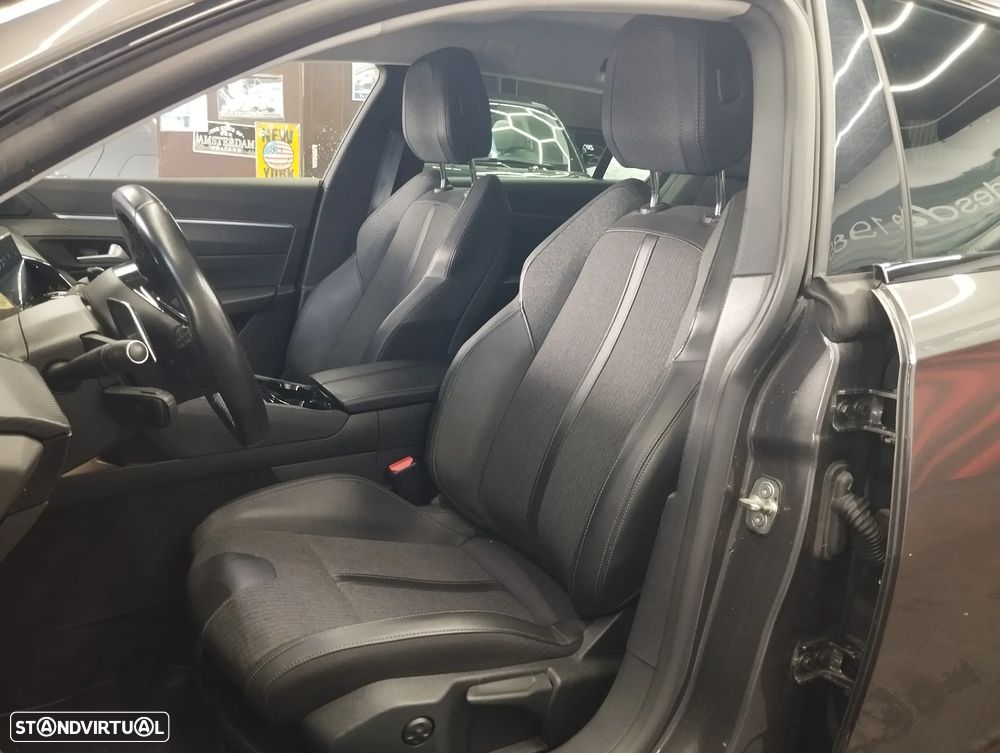 Peugeot 508 SW 1.6 Hybrid Allure e-EAT8 - 17