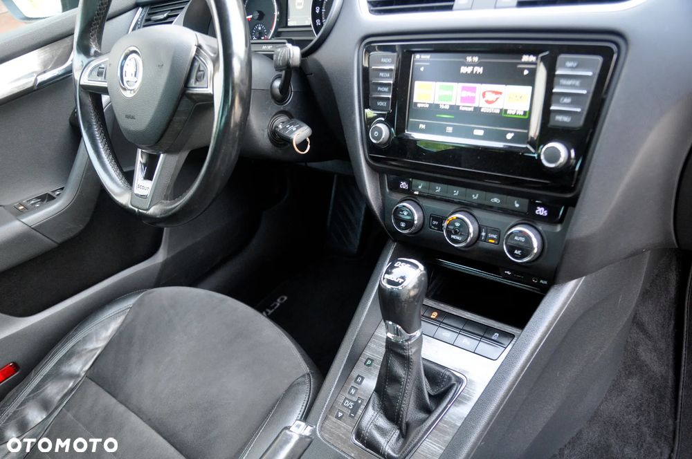 Skoda Octavia Scout 2.0 TDI 4x4 DSG - 10
