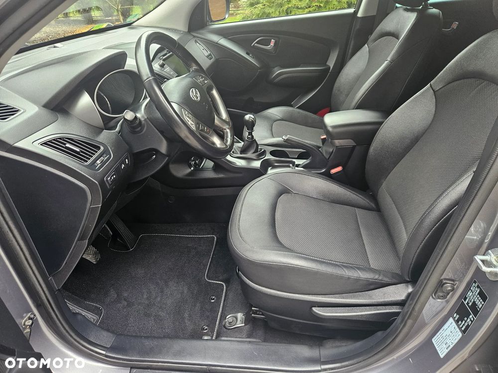 Hyundai ix35 1.6 2WD Fifa World Cup Edition - 19