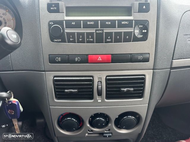 Fiat STRADA ADVENTURE 4 LUGARES - 11