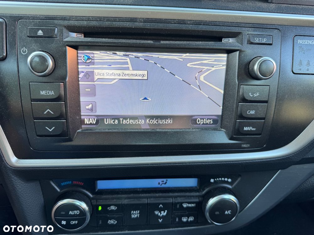 Toyota Auris - 26