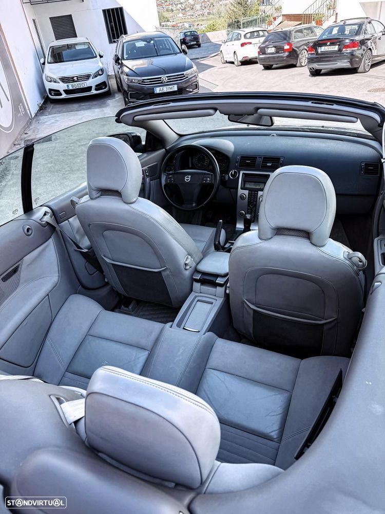 Volvo C70 2.0 D Momentum - 9