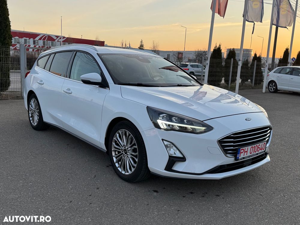 Ford Focus 1.5 EcoBlue Start-Stopp-System TITANIUM - 10