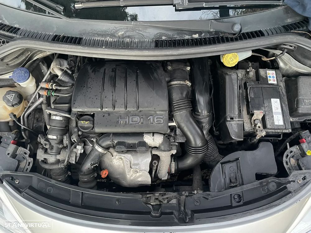 Peugeot 207 SW 1.6 HDi Outdoor - 40
