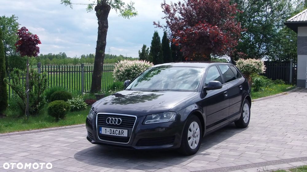 Audi A3 Sportback 1.6 TDI DPF Attraction - 2
