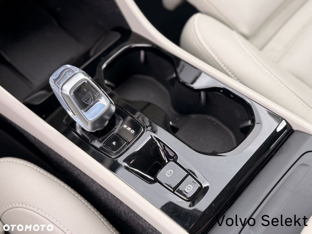 Volvo XC 40 - 19