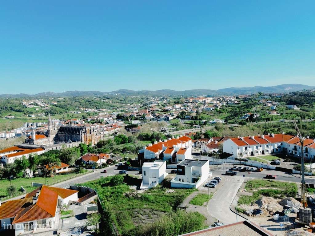 Terreno em Batalha para construção de prédios 4 ou 6 fogos - Grande imagem: 3/22