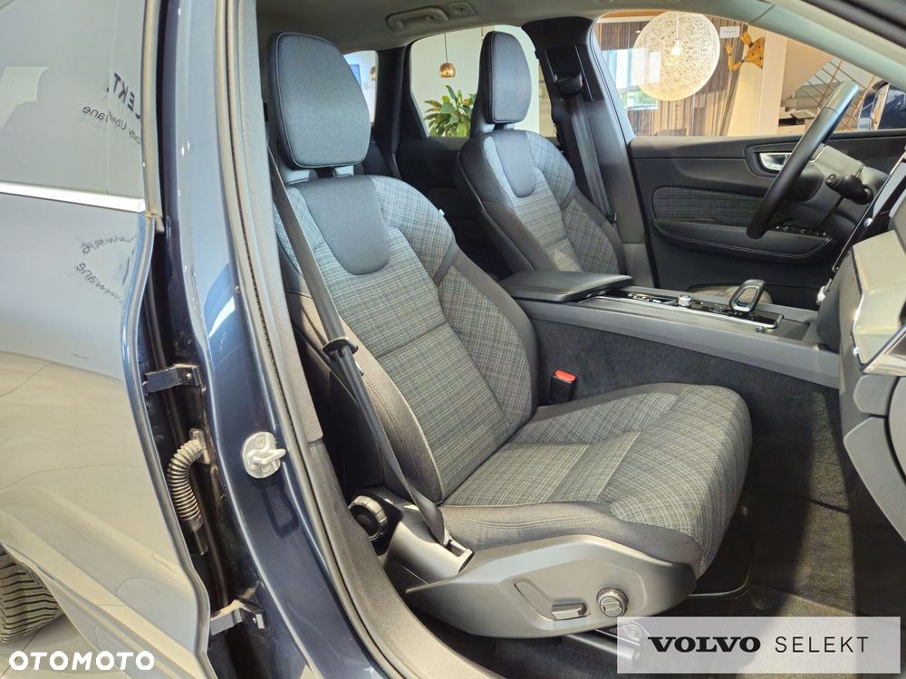 Volvo XC 60 - 22