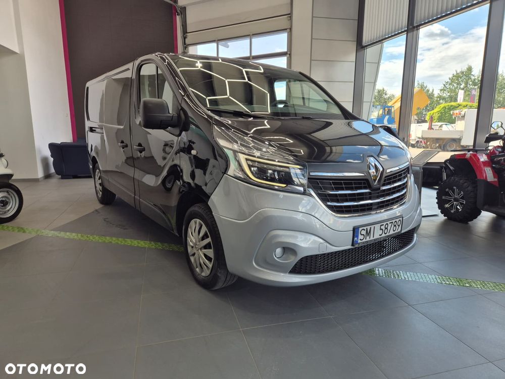 Renault Trafic 2.0 DCi 120  / L2H1 LONG / JEDYNY TAKI Z MONAKO / SERWISOWANY / ODŚWIEŻONY / ORYG. NISKI PRZEBIEG / RARYTAS / LAMPY LEDOWER  / DŁUGA PAKA / 3 MIEJSCA / UNIKATOWY STYL / EURO 6 - 6