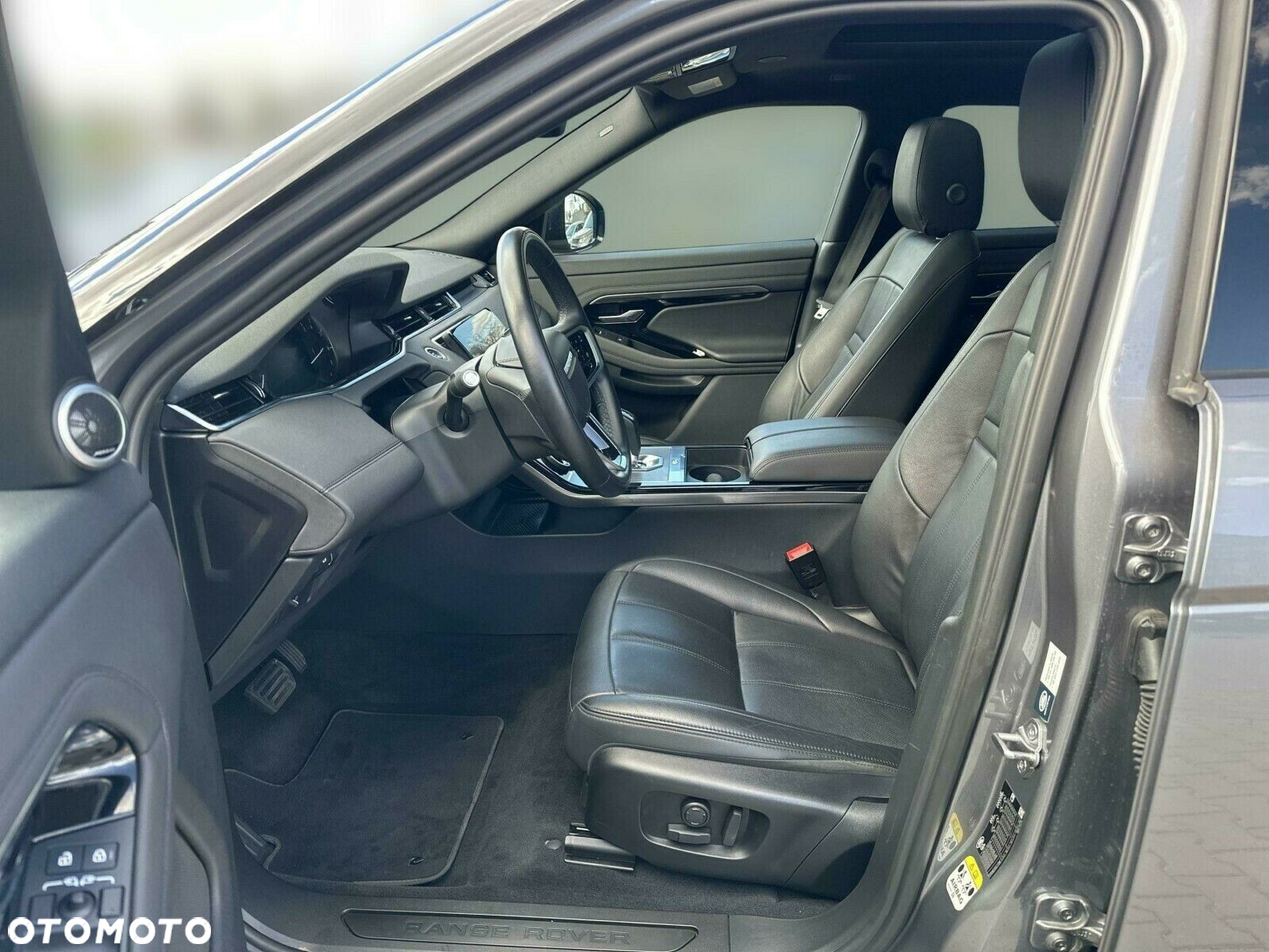 Land Rover Range Rover Evoque - 13