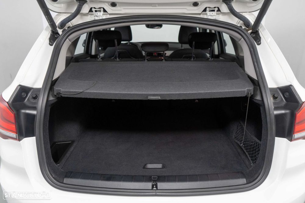 BMW X1 25 e xDrive Corporate Edition - 13