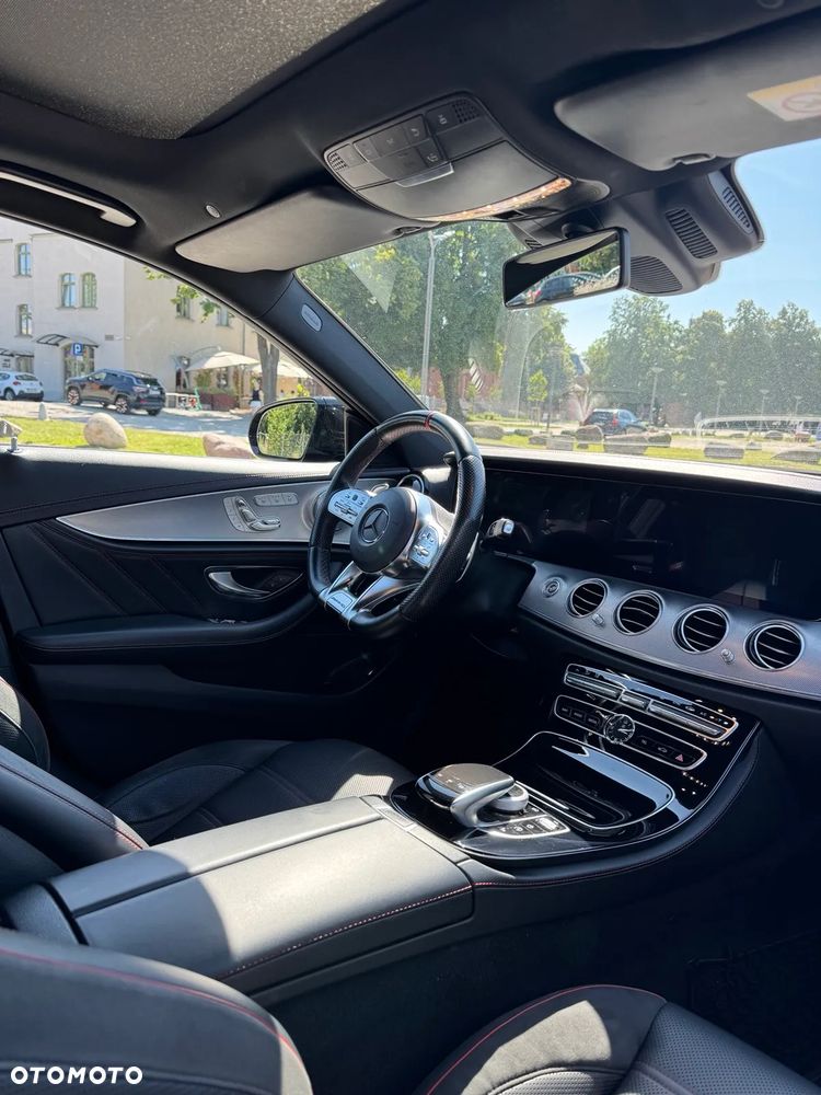 Mercedes-Benz Klasa E - 8