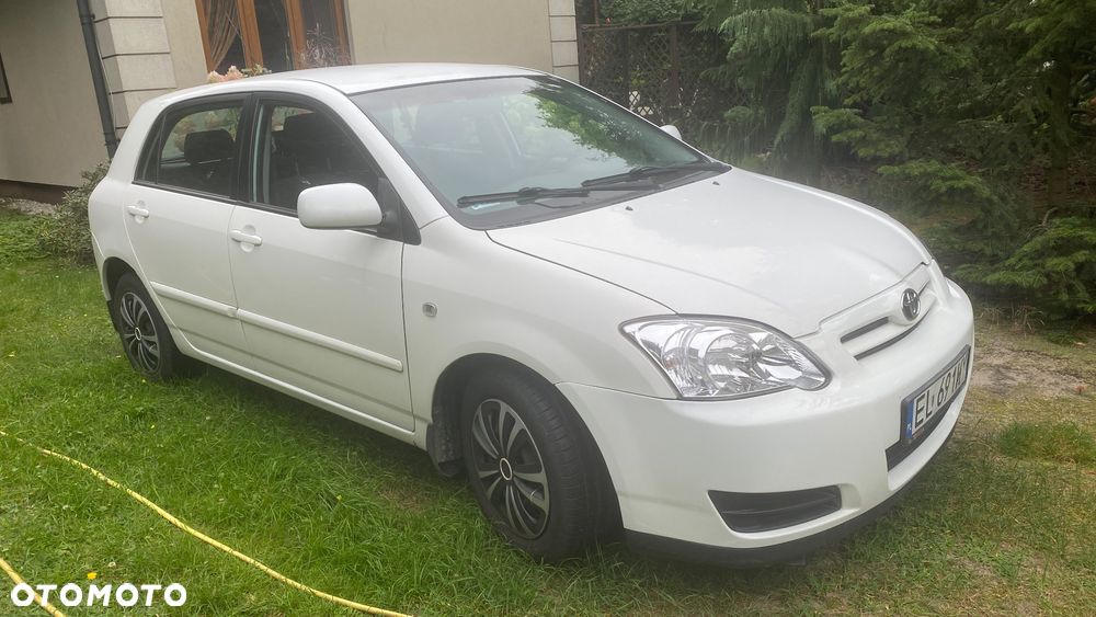 Toyota Corolla - 2