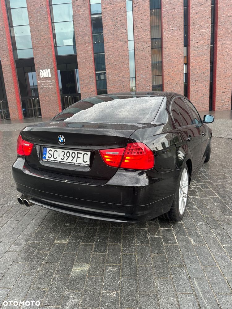 BMW Seria 3 318i Edition Sport - 5