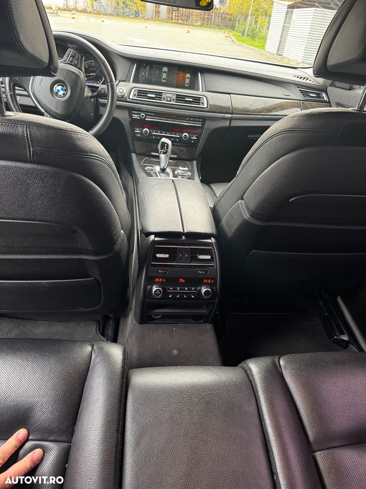 BMW Seria 7 740d xDrive - 8