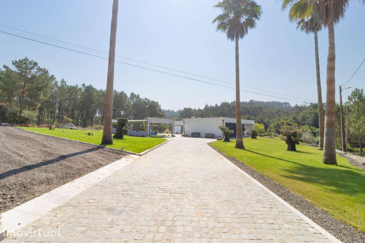 Luxuosa Moradia T3+1 | Pombal | - Grande imagem: 2/32