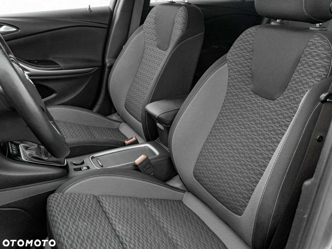 Opel Astra V 1.2 T GS Line S&S - 15