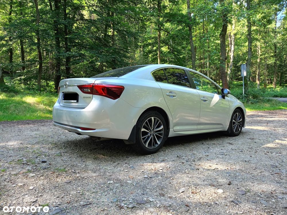 Toyota Avensis 2.0 Premium MS - 5