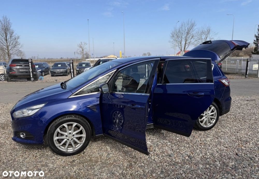 Ford S-Max - 38