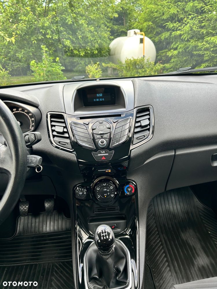 Ford Fiesta 1.0 EcoBoost Titanium - 18