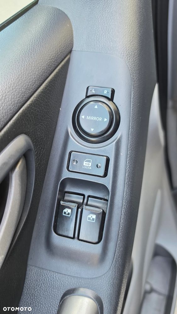 Hyundai H-1 Starex - 14