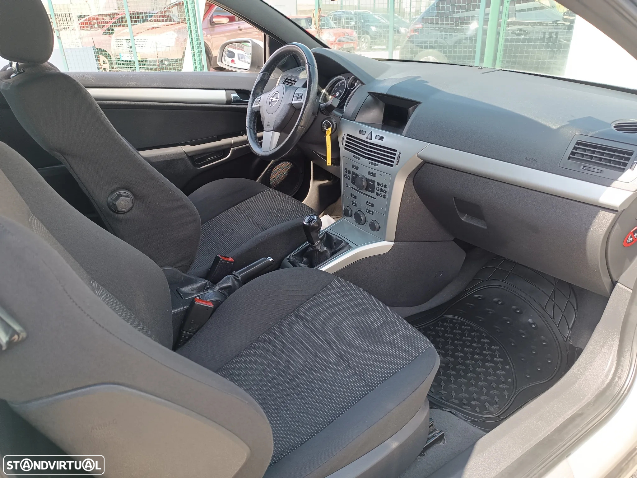 Opel Astra GTC 1.4 - 24