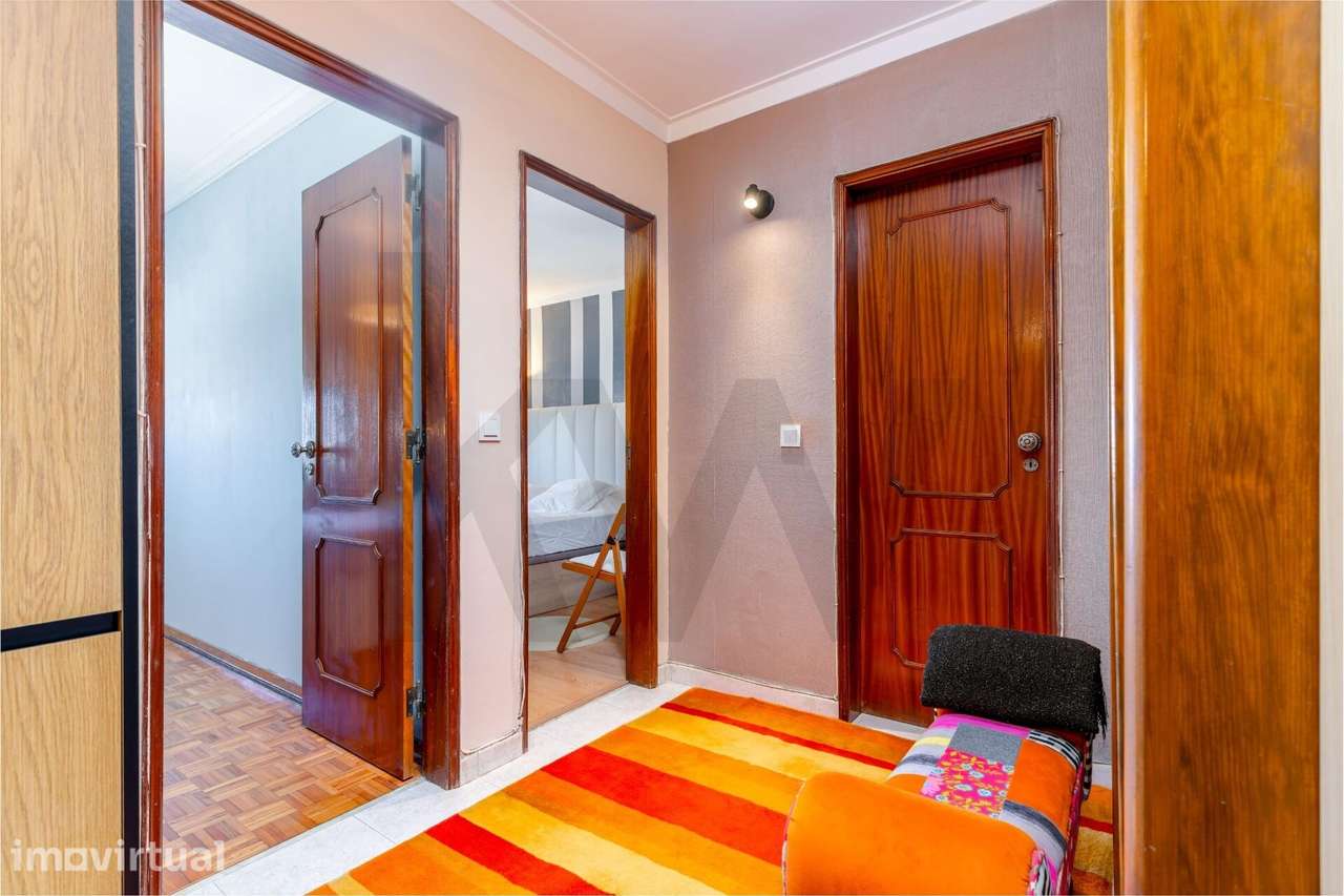 Excelente Apartamento T2 com 90m2 na Quinta dos Loios, Barreiro - Grande imagem: 3/28