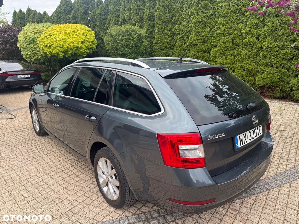 Skoda Octavia 1.6 TDI Premium Edition - 5