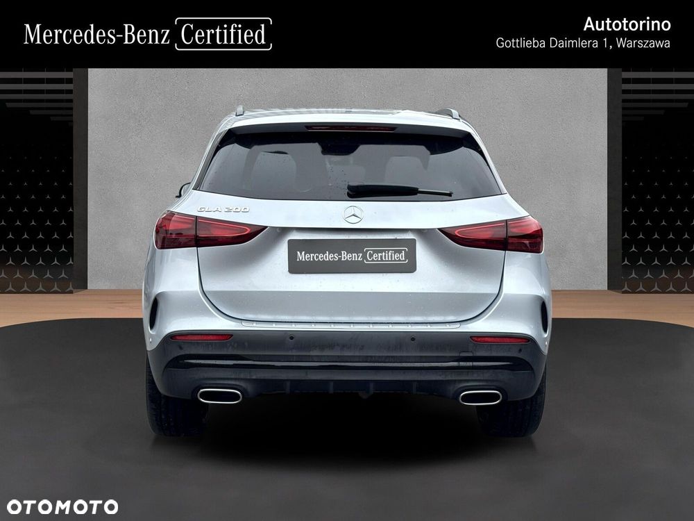 Mercedes-Benz GLA - 5