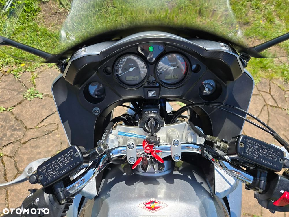 Honda CBF - 15